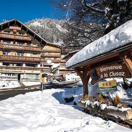 Hotel La Montagne La Clusaz Exteriör bild