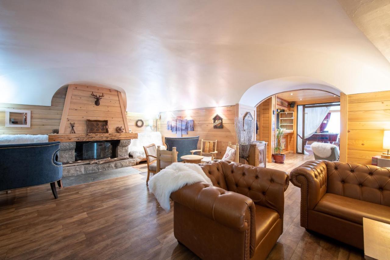 Hotel La Montagne La Clusaz Exteriör bild