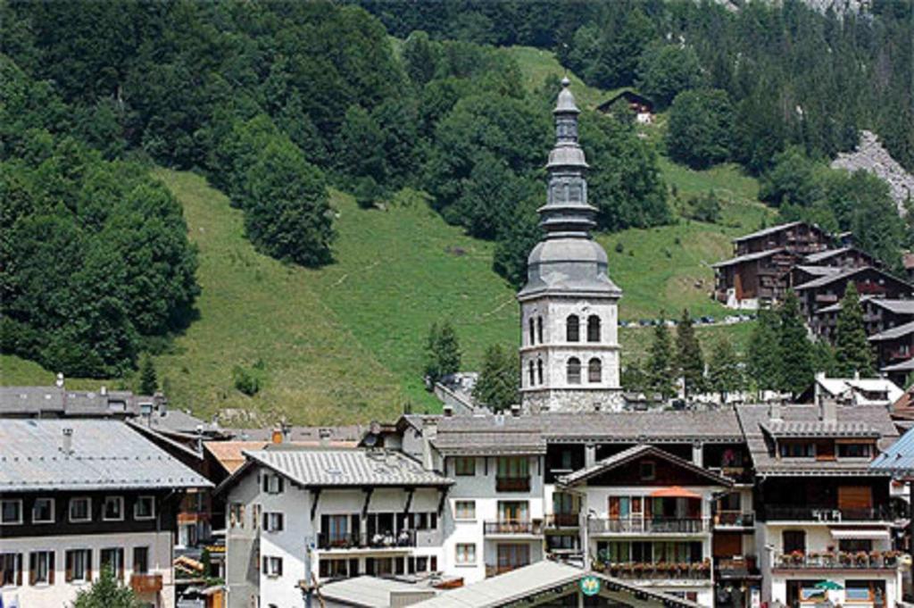 Hotel La Montagne La Clusaz Exteriör bild