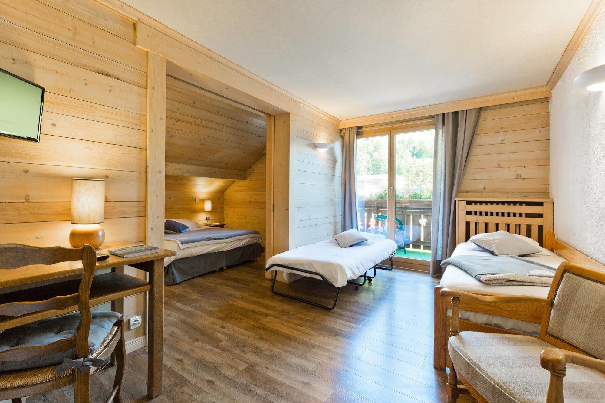 Hotel La Montagne La Clusaz Exteriör bild