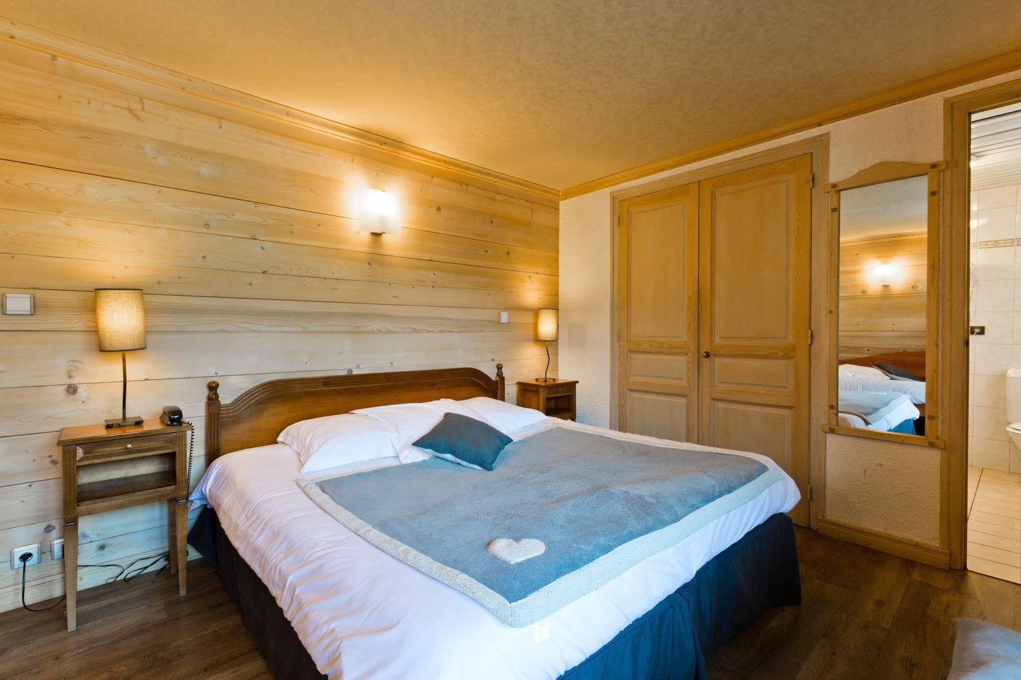 Hotel La Montagne La Clusaz Exteriör bild