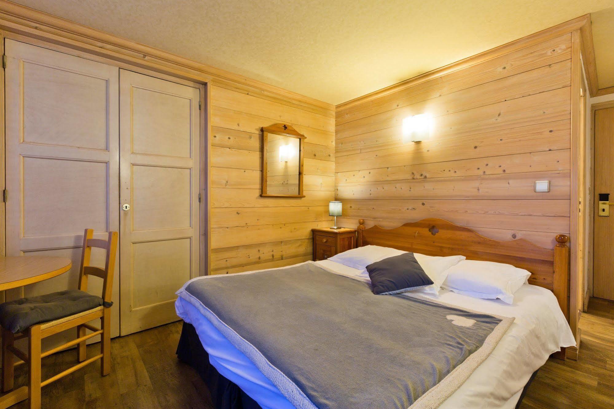 Hotel La Montagne La Clusaz Exteriör bild