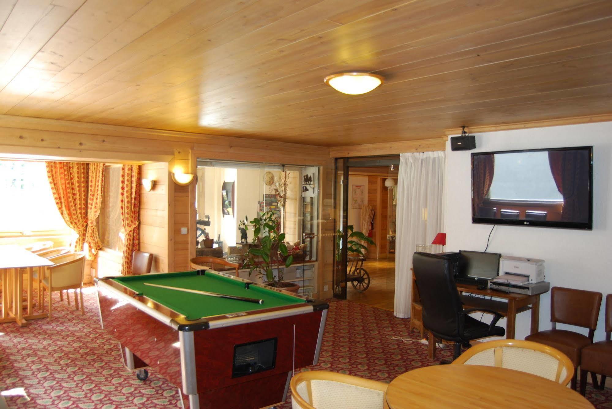 Hotel La Montagne La Clusaz Exteriör bild
