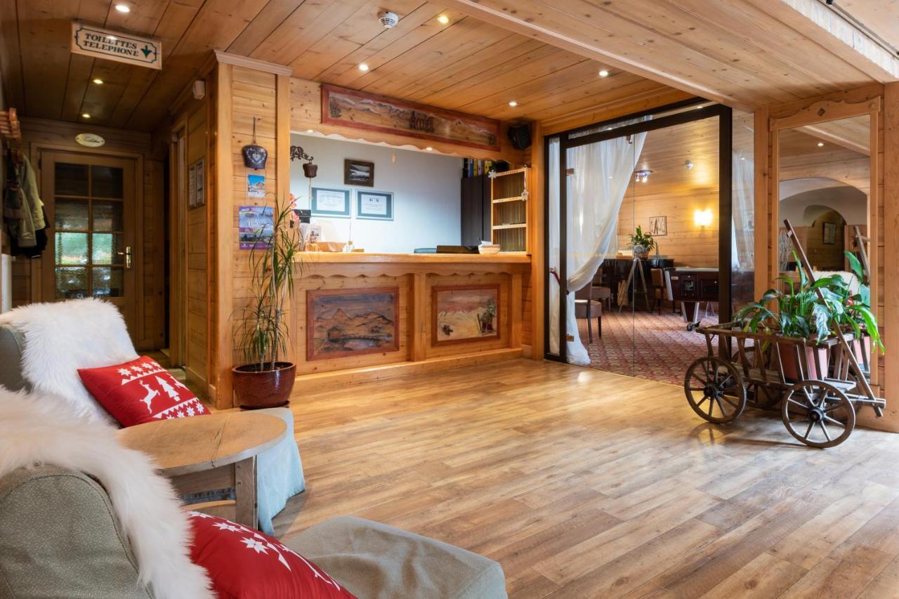 Hotel La Montagne La Clusaz Exteriör bild